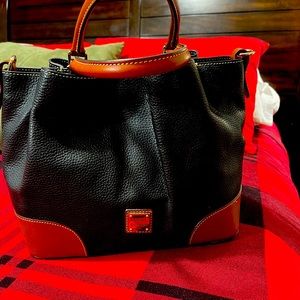 Brenna dooney & burke purse in good condition,